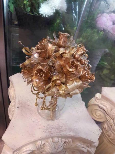 金色水晶花捧花作品